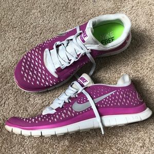 Nike run free bright purple